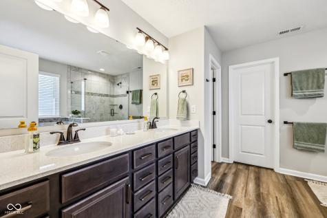 4204 Omaha Drive Bargersville IN 46106