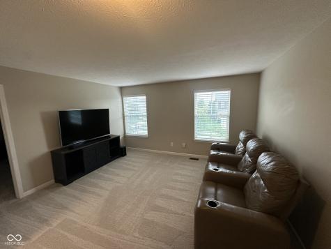 12268 Hawks Nest Drive Fishers IN 46037