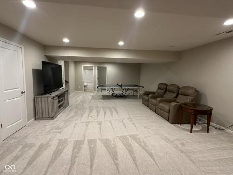 12268 Hawks Nest Drive Fishers IN 46037