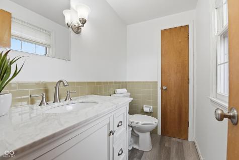 2704 Lakewood Drive N Carmel IN 46280