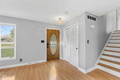 2704 Lakewood Drive N Carmel IN 46280