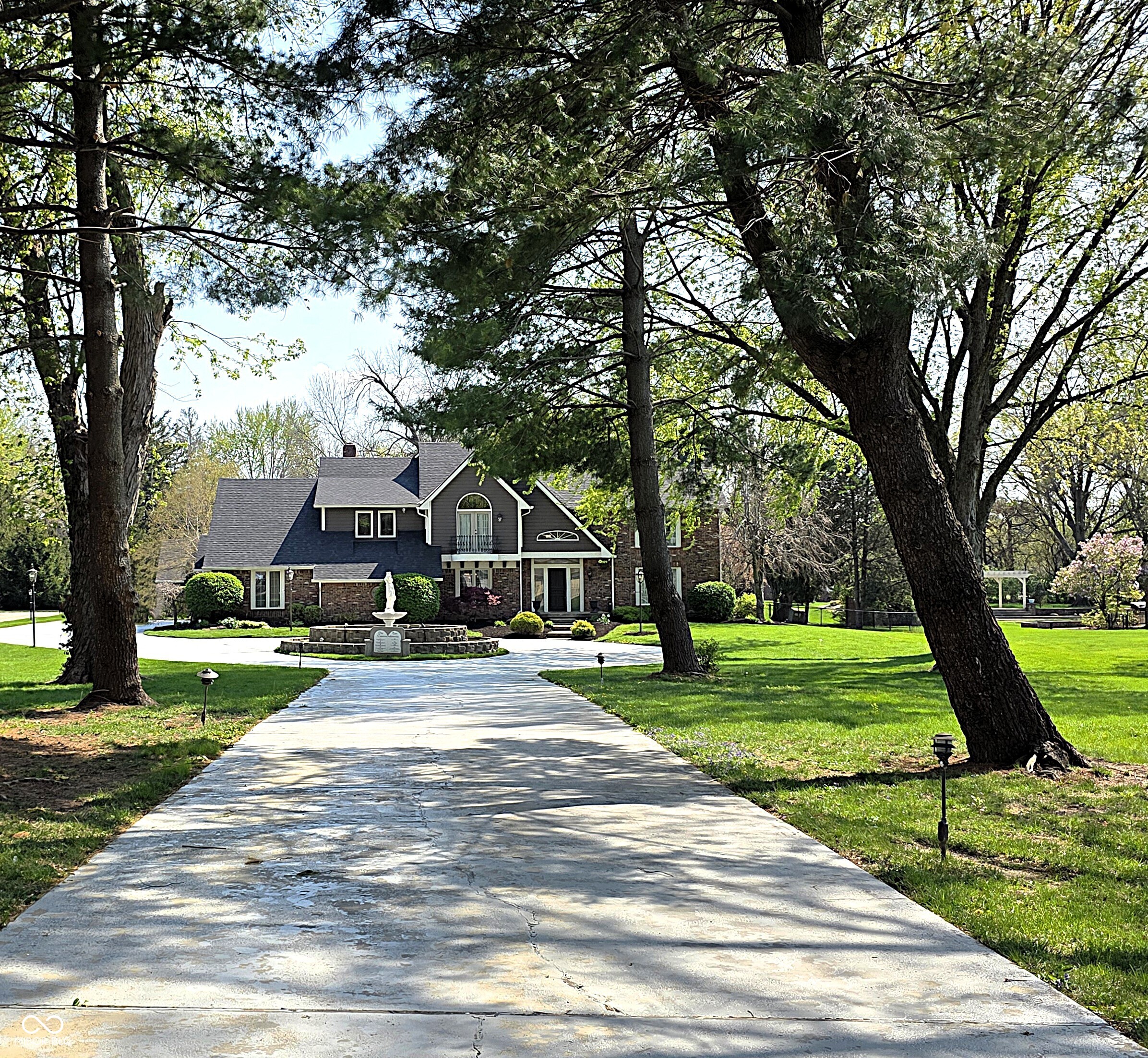 115 Jordan Road Indianapolis IN 46217