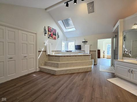115 Jordan Road Indianapolis IN 46217