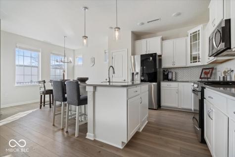 9213 Hawley Drive Indianapolis IN 46216