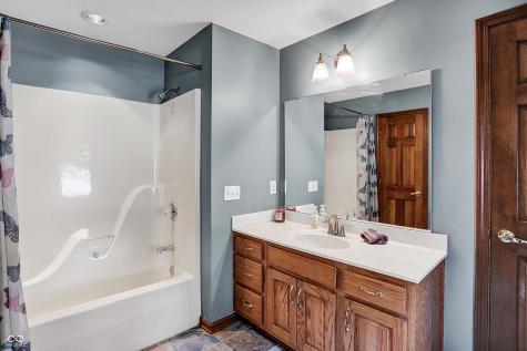 7600 Fieldstone Court Greenfield IN 46140