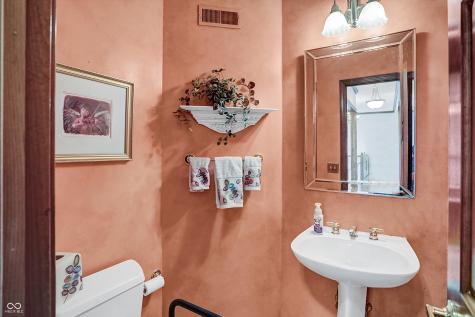 7600 Fieldstone Court Greenfield IN 46140