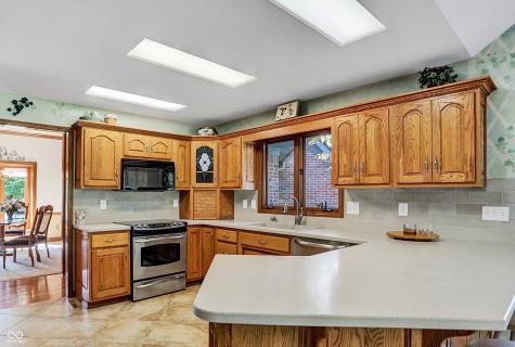 7600 Fieldstone Court Greenfield IN 46140