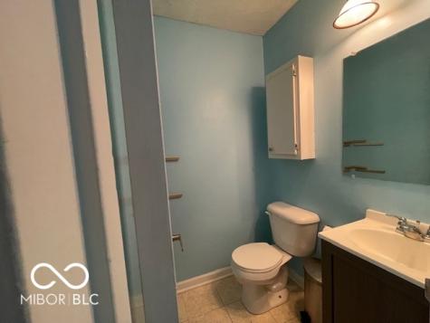 614 Woods Crossing Drive Indianapolis IN 46239