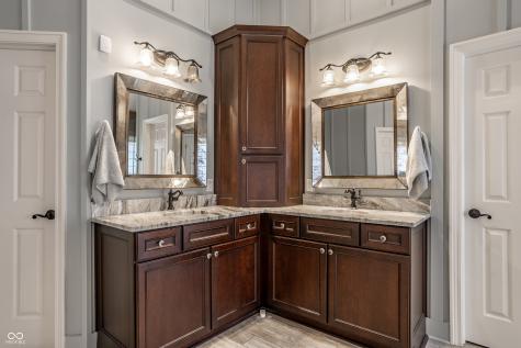 12554 Fieldstone Place Fishers IN 46038