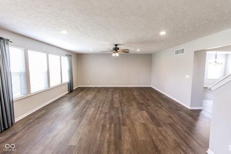10507 Pokagon Way Indianapolis IN 46239