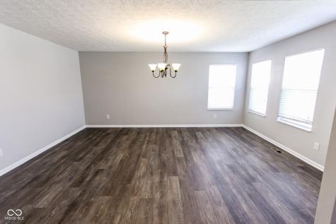 10507 Pokagon Way Indianapolis IN 46239