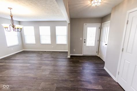 10507 Pokagon Way Indianapolis IN 46239