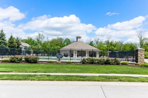 10507 Pokagon Way Indianapolis IN 46239