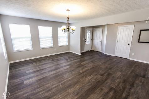 10507 Pokagon Way Indianapolis IN 46239