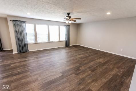 10507 Pokagon Way Indianapolis IN 46239