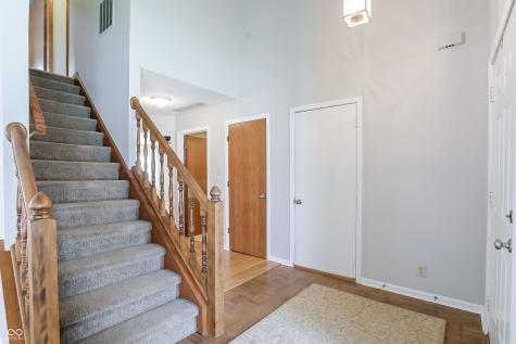 7747 Oakshot Lane Indianapolis IN 46268