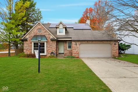 5345 Old Barn Drive Indianapolis IN 46268