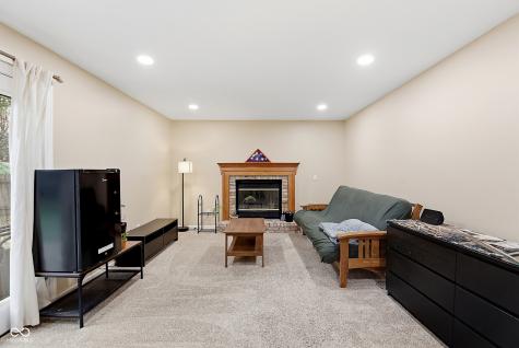 5345 Old Barn Drive Indianapolis IN 46268