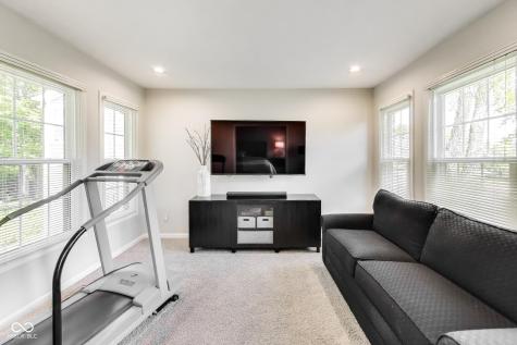 10878 Pine Bluff Drive Fishers IN 46037