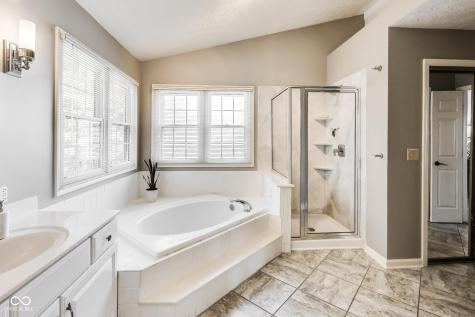 10878 Pine Bluff Drive Fishers IN 46037