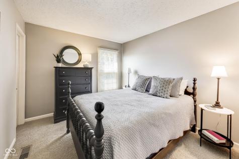 10878 Pine Bluff Drive Fishers IN 46037