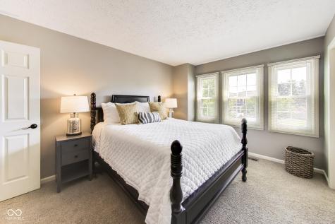 10878 Pine Bluff Drive Fishers IN 46037