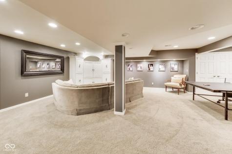 10878 Pine Bluff Drive Fishers IN 46037