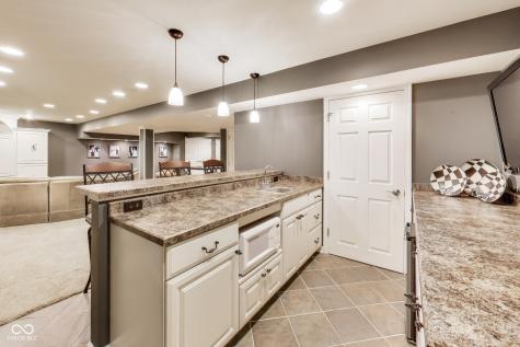 10878 Pine Bluff Drive Fishers IN 46037