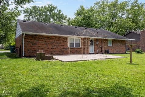 220 E Tilden Drive Brownsburg IN 46112