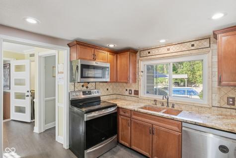 15412 Southeastern Parkway Fishers IN 46037