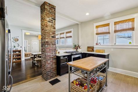437 Sanders Street Indianapolis IN 46225