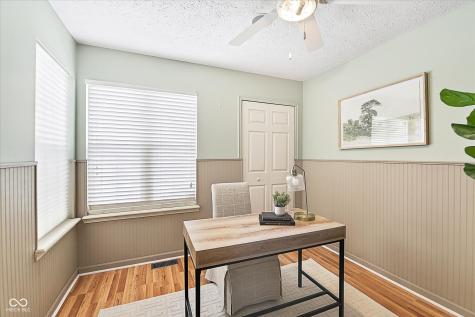 7572 Pinesprings East Drive Indianapolis IN 46256