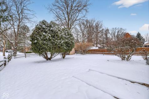7572 Pinesprings East Drive Indianapolis IN 46256