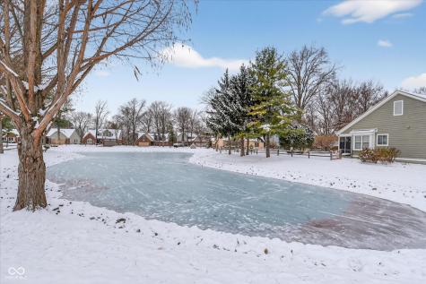 7572 Pinesprings East Drive Indianapolis IN 46256