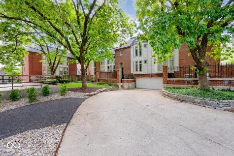 575 Lockerbie Circle S Indianapolis IN 46202