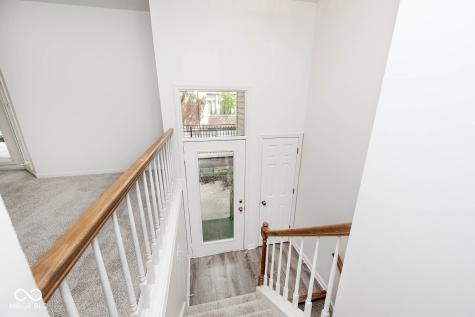 575 Lockerbie Circle S Indianapolis IN 46202
