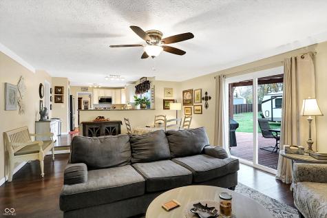 4172 S Creekside Drive New Palestine IN 46163