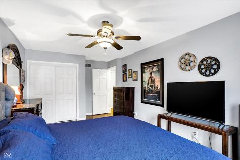 4172 S Creekside Drive New Palestine IN 46163