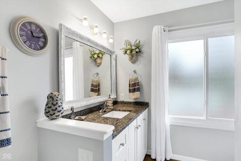 4172 S Creekside Drive New Palestine IN 46163