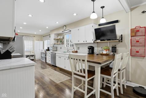 6314 Hythe Road Indianapolis IN 46220