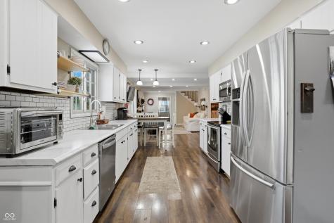 6314 Hythe Road Indianapolis IN 46220