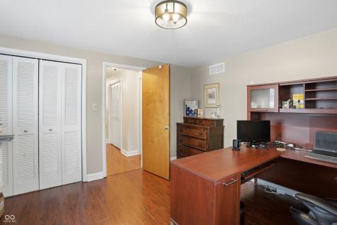 6314 Hythe Road Indianapolis IN 46220