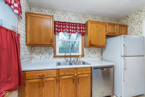 5734 Hillside Avenue Indianapolis IN 46220
