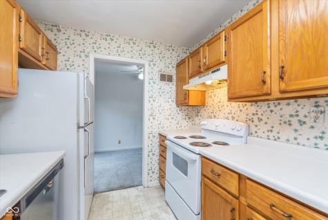 5734 Hillside Avenue Indianapolis IN 46220