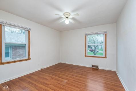 5734 Hillside Avenue Indianapolis IN 46220