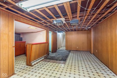 5734 Hillside Avenue Indianapolis IN 46220