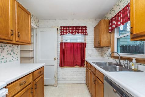 5734 Hillside Avenue Indianapolis IN 46220