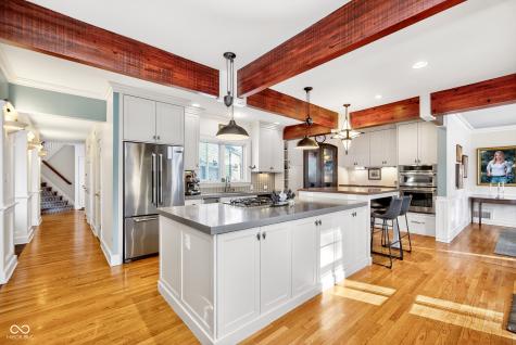 64 E 73rd Street Indianapolis IN 46240