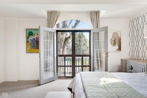 64 E 73rd Street Indianapolis IN 46240