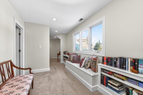 64 E 73rd Street Indianapolis IN 46240